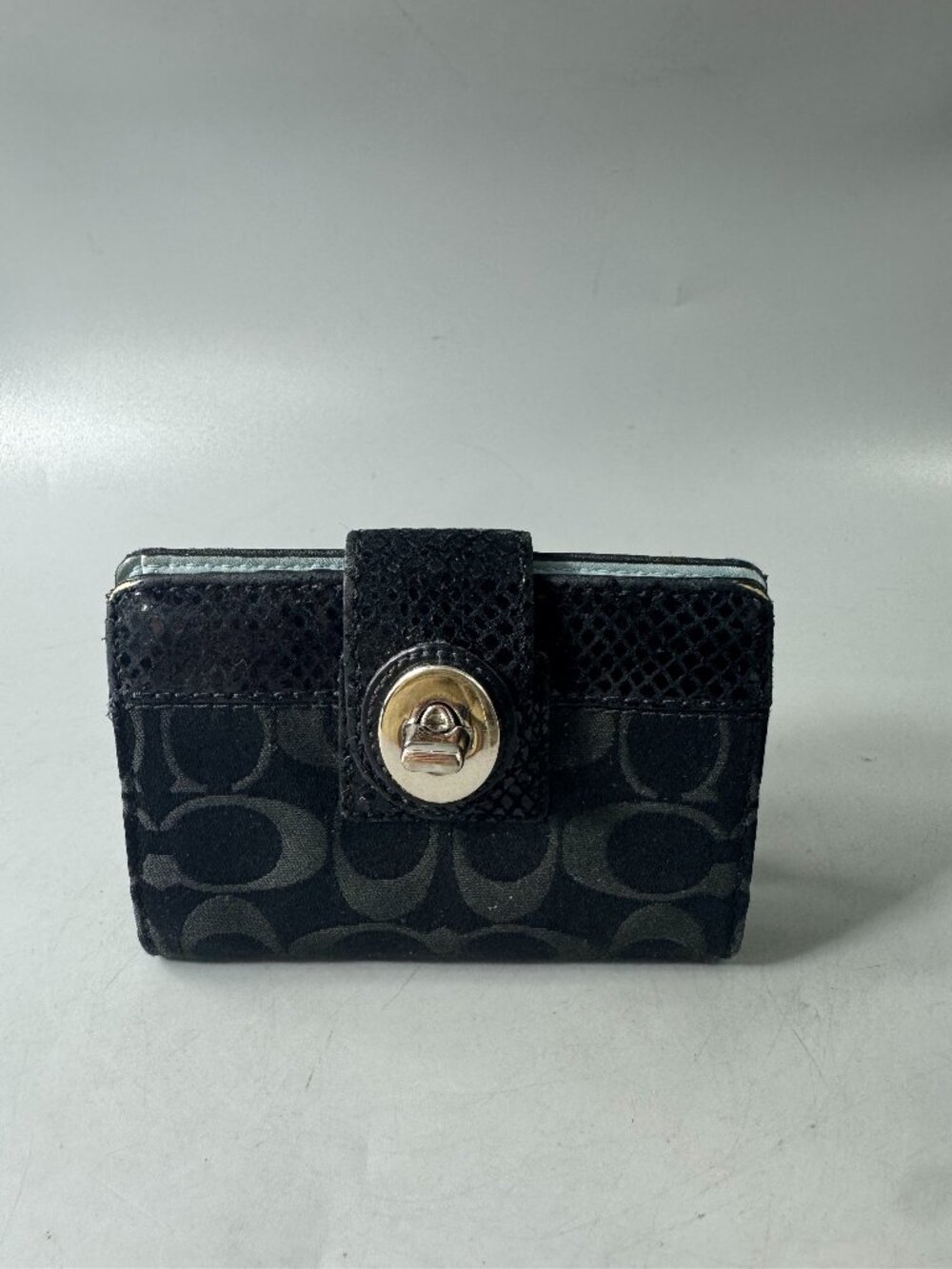 Authentic Vintage Coach Black Signature Canvas Turnlock Bifold Wallet